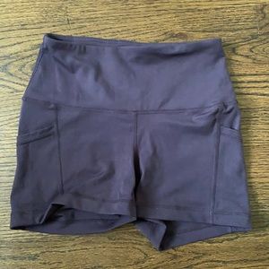 Spandex shorts WITH POCKETS!
